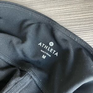 Athleta black leggings with pockets